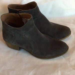 Lucky Brand Gray Suede Booties 9